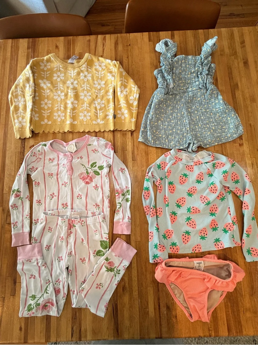 Girls 4T/5T Clothing Bundle – 5-Piece Lot 🌸🍓